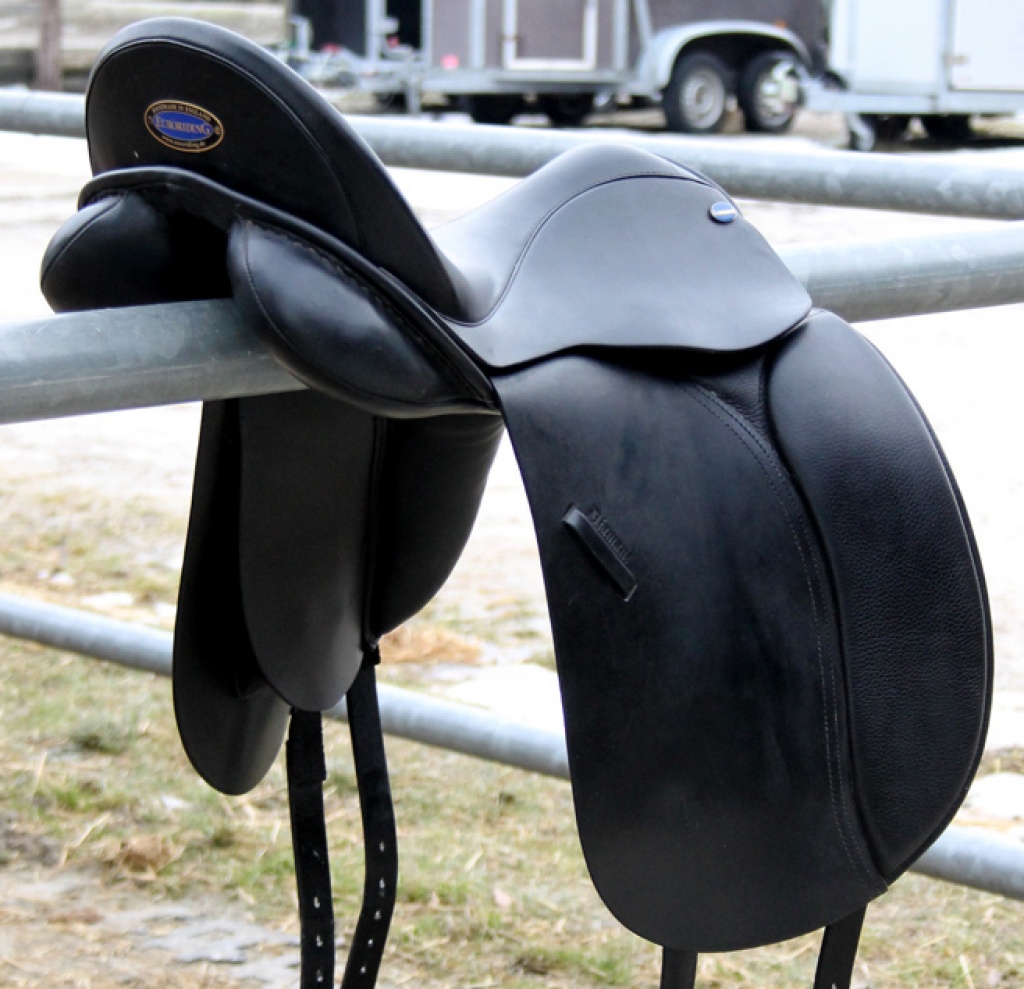 Euroriding Diamant MOVE 16,5  Dressursattel, fit 3/4 - Sattel - München