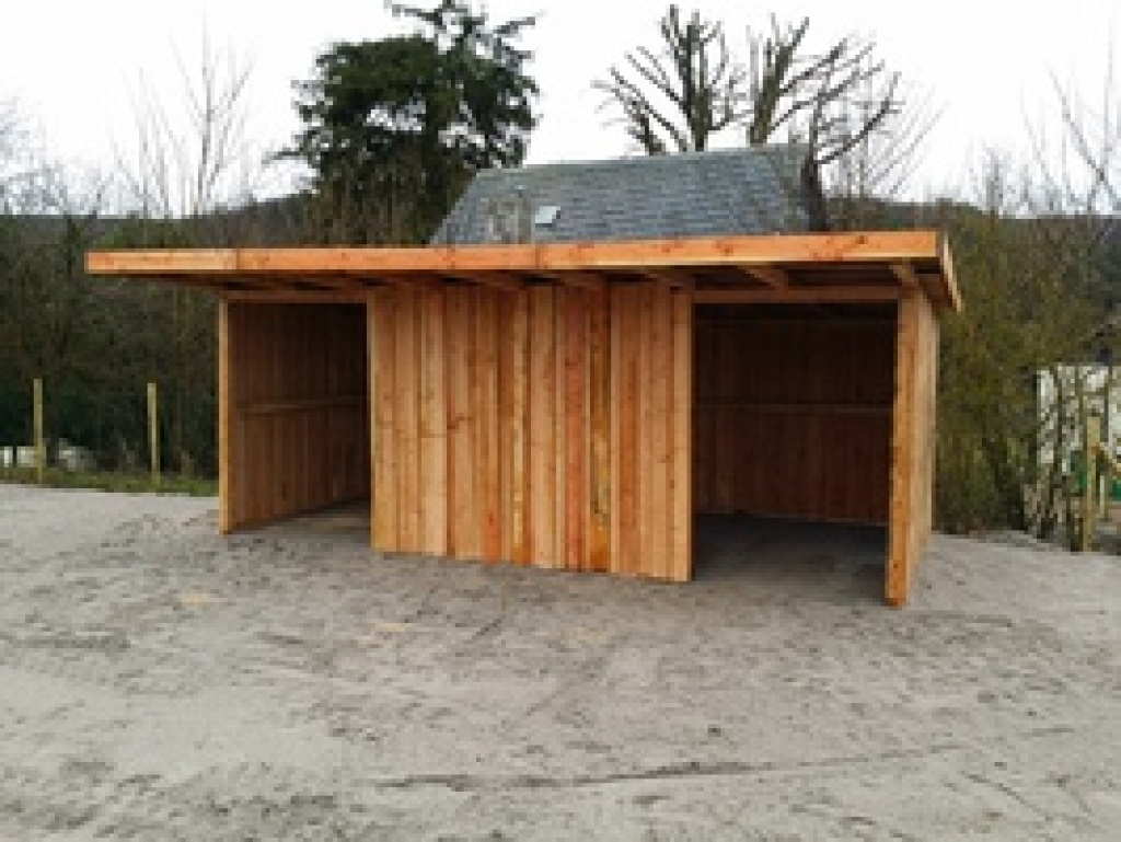 Weidehütte /  Weidehuette als Schutz gegen Schnee, Wind, Regen, Sonne ab 1.799,- - Pferdezubehoer - Neumünster