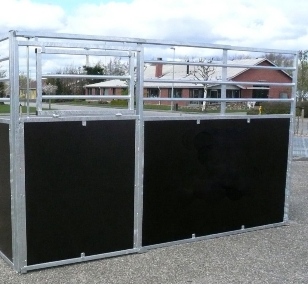 Günstige Pferde Stallboxen Leichtbau inkl. Holzfüllung ab 239,- € - Pferdezubehoer - Neumünster