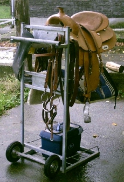 Verkaufe Sattel-Caddy für 2 Westernsättel, Trensen und Putzkasten - Sattel - wesel